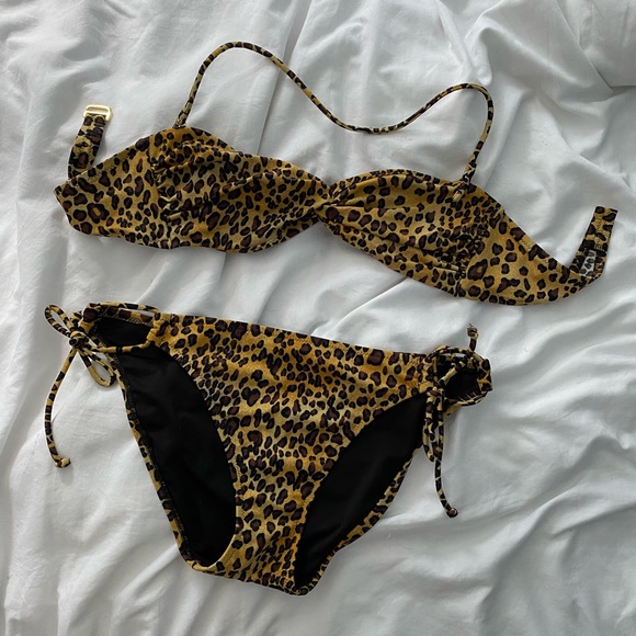 Victoria’s Secret bandeau bikini cheetah leopard print - Picture 2 of 6